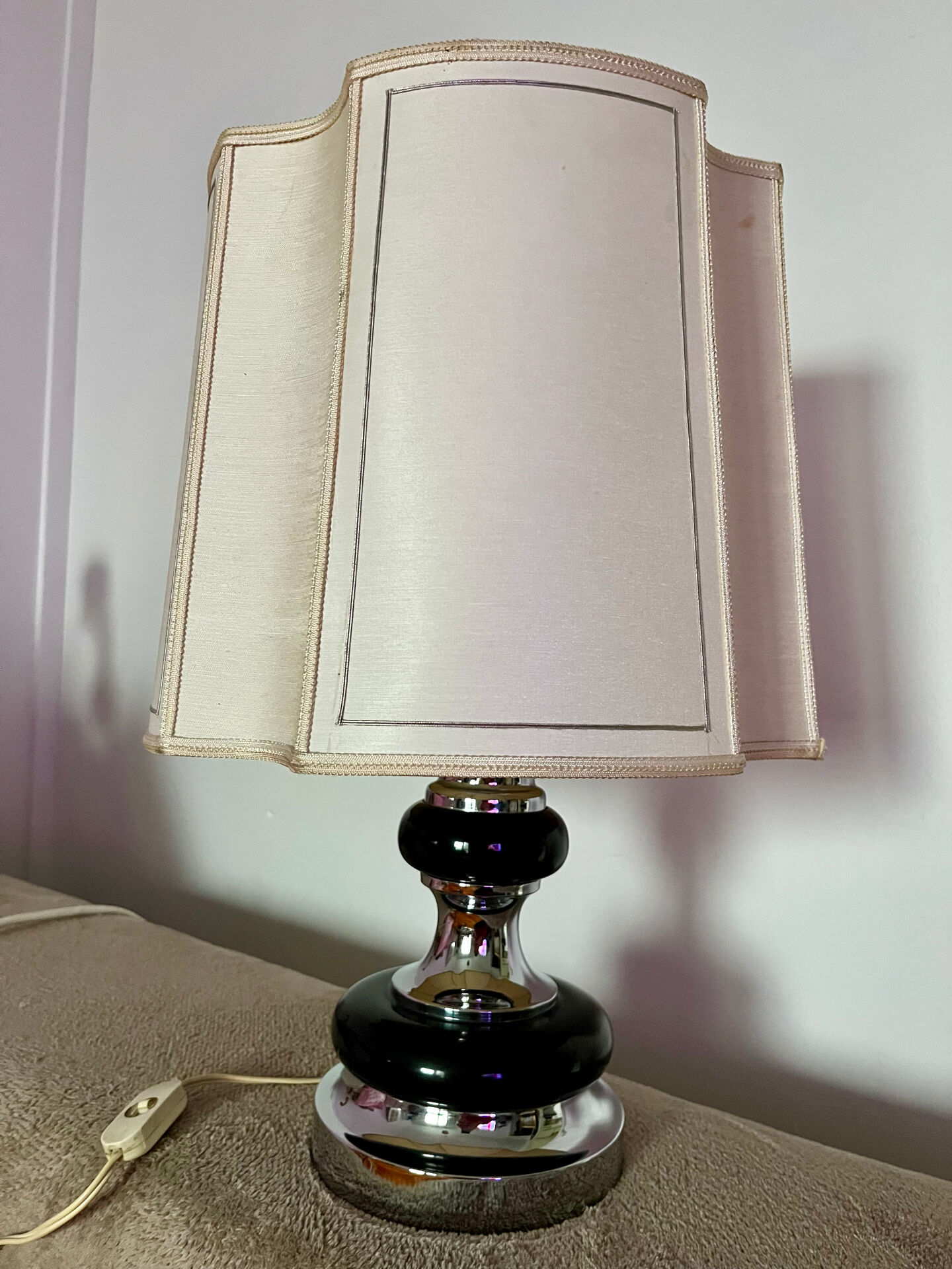 Lampe à poser Space  âges