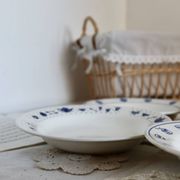 4 mismatched blue and white earthenware soup plates - Lot Margot