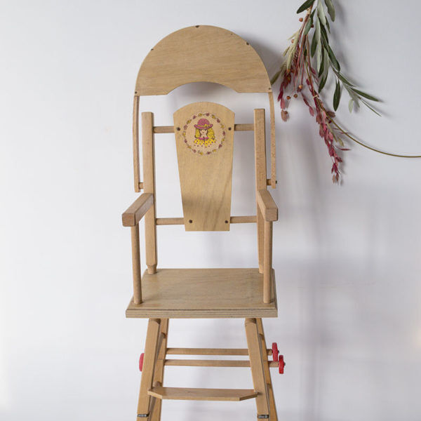 Chaise haute poupée en bois vintage