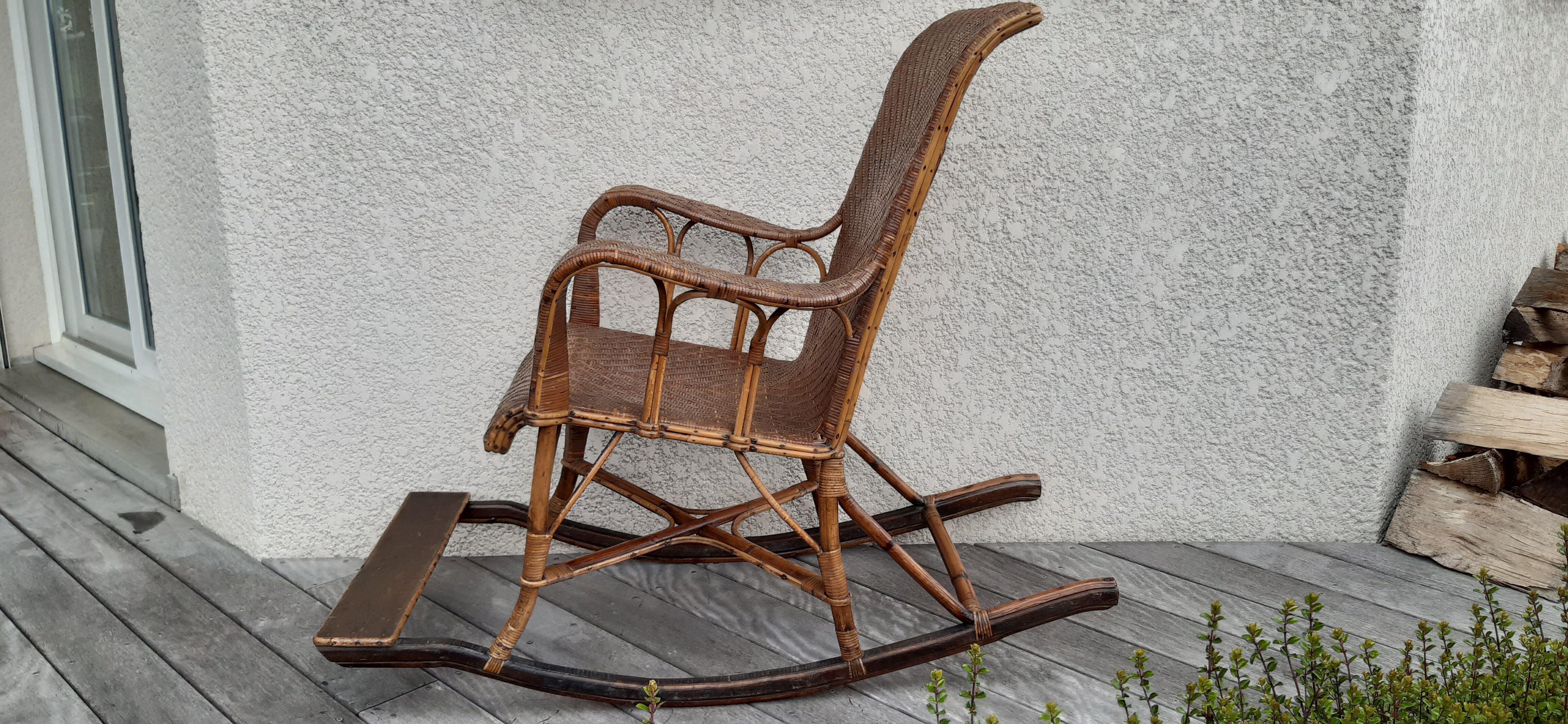 Rocking chair rotin et bois