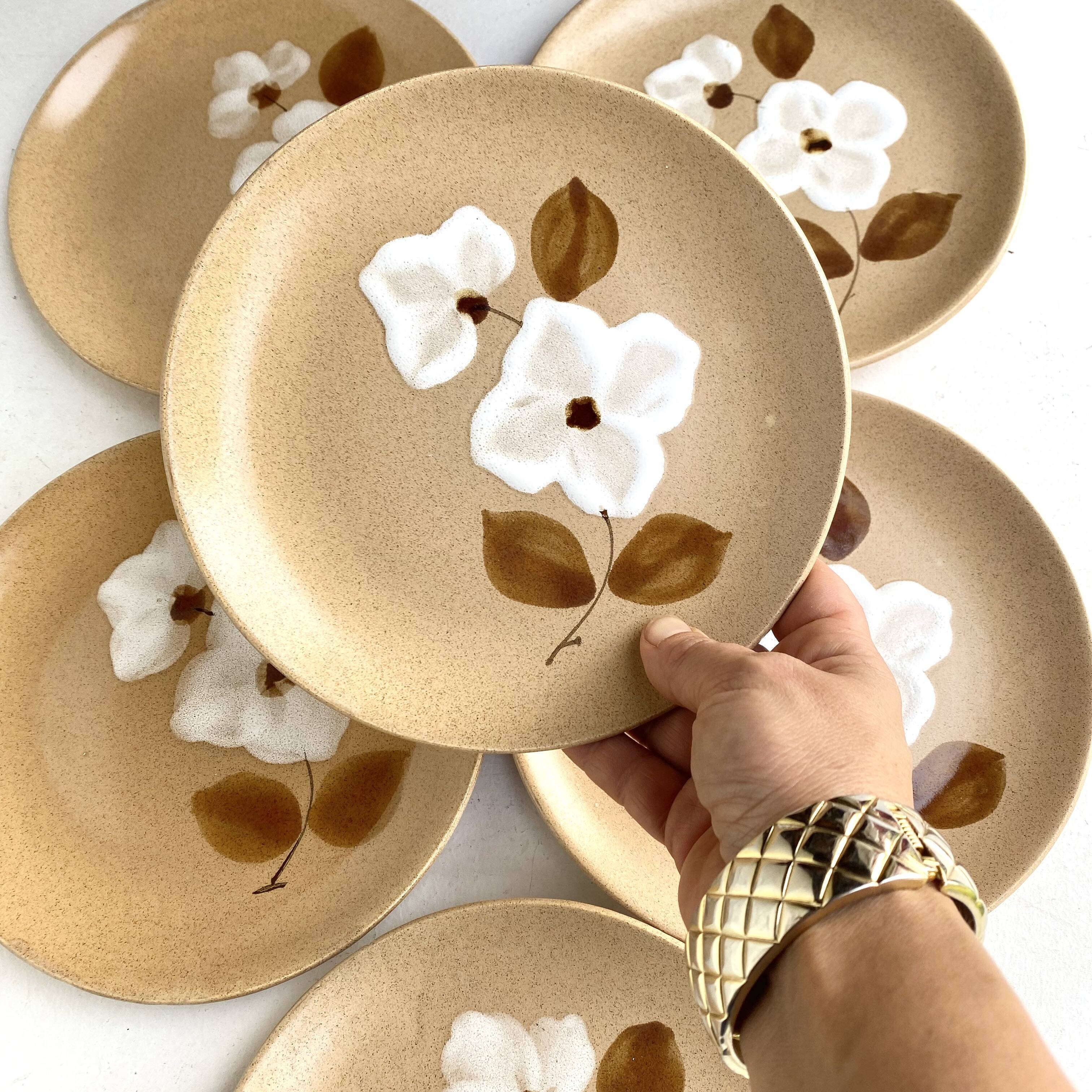 Stoneware dessert plates