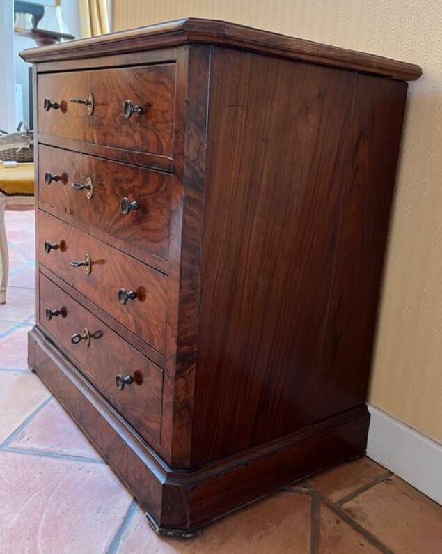 Small Louis Philippe style chest of drawers in burr walnut