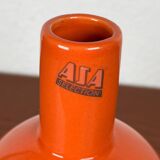 Vintage minimalist ceramic vase from the Asa collection.