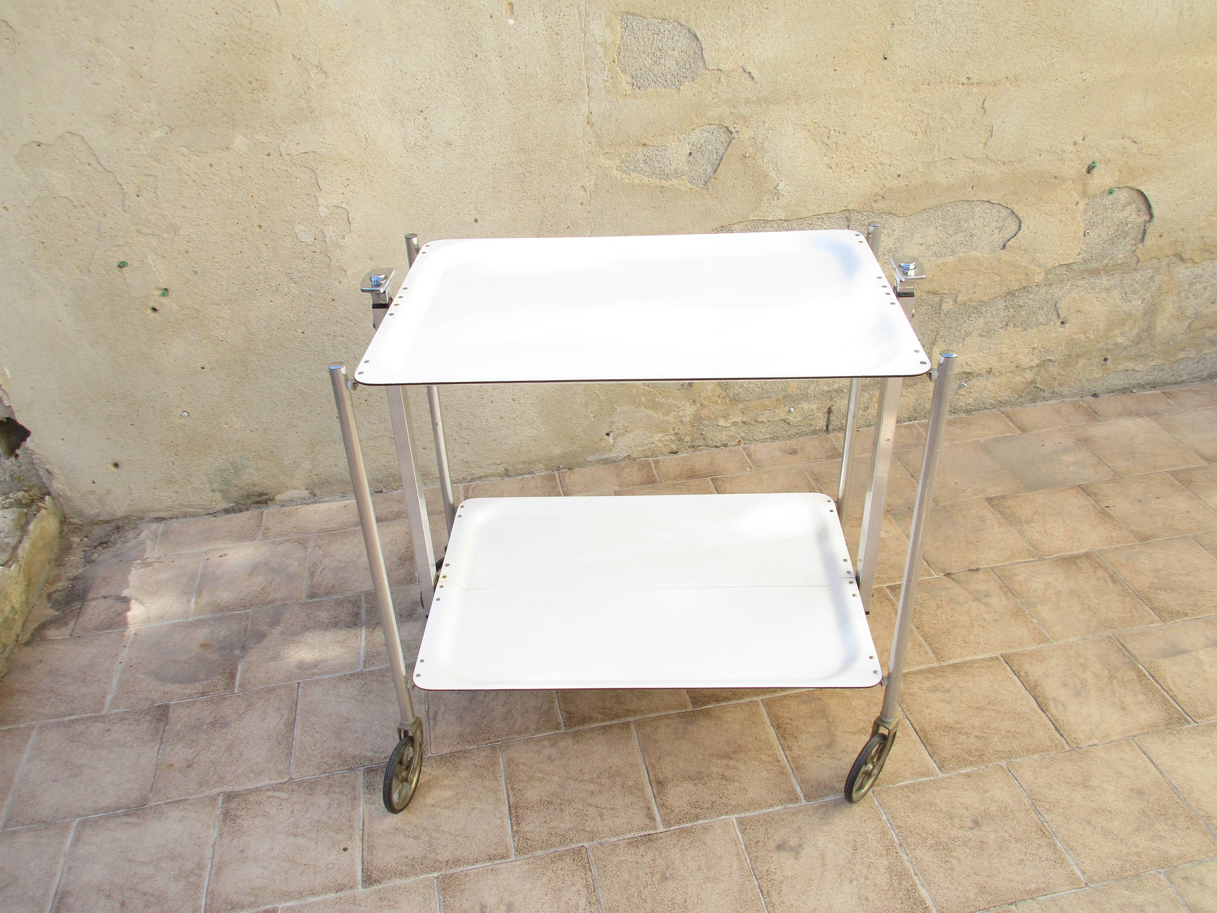 Roller folding extra table