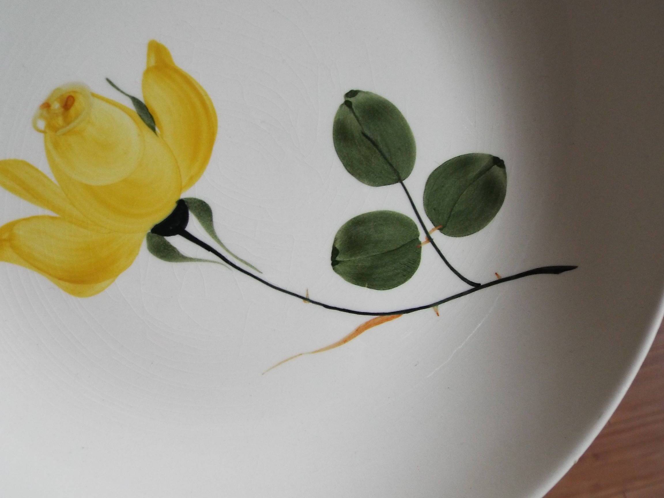 6 Villeroy and Boch Ophélia soup plates