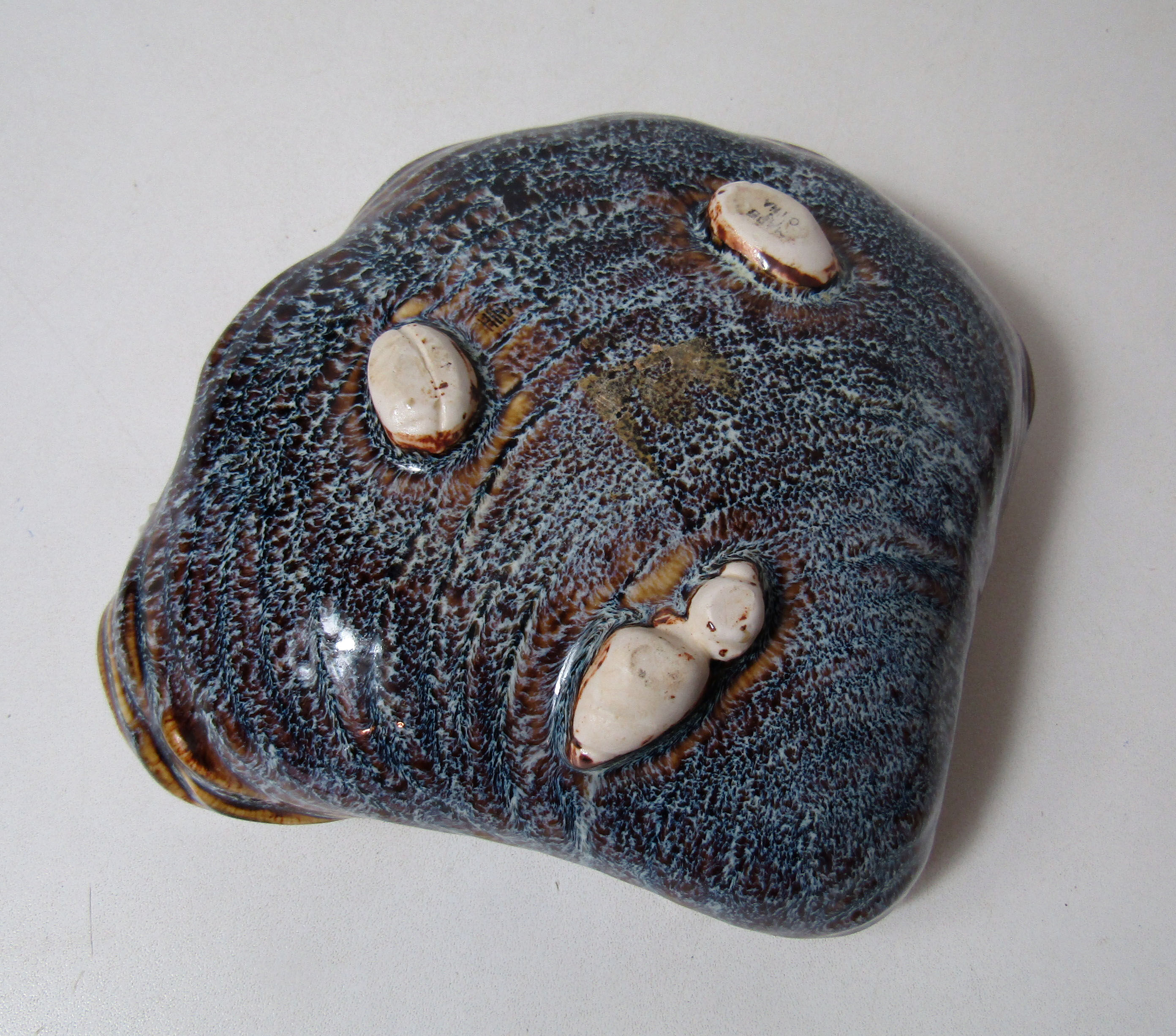 ceramic crab shell empty pocket