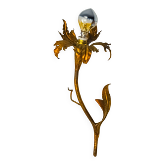 "Fleur de lys" wall light by Ferro Arte, metal and gold leaf, Spain, 1970