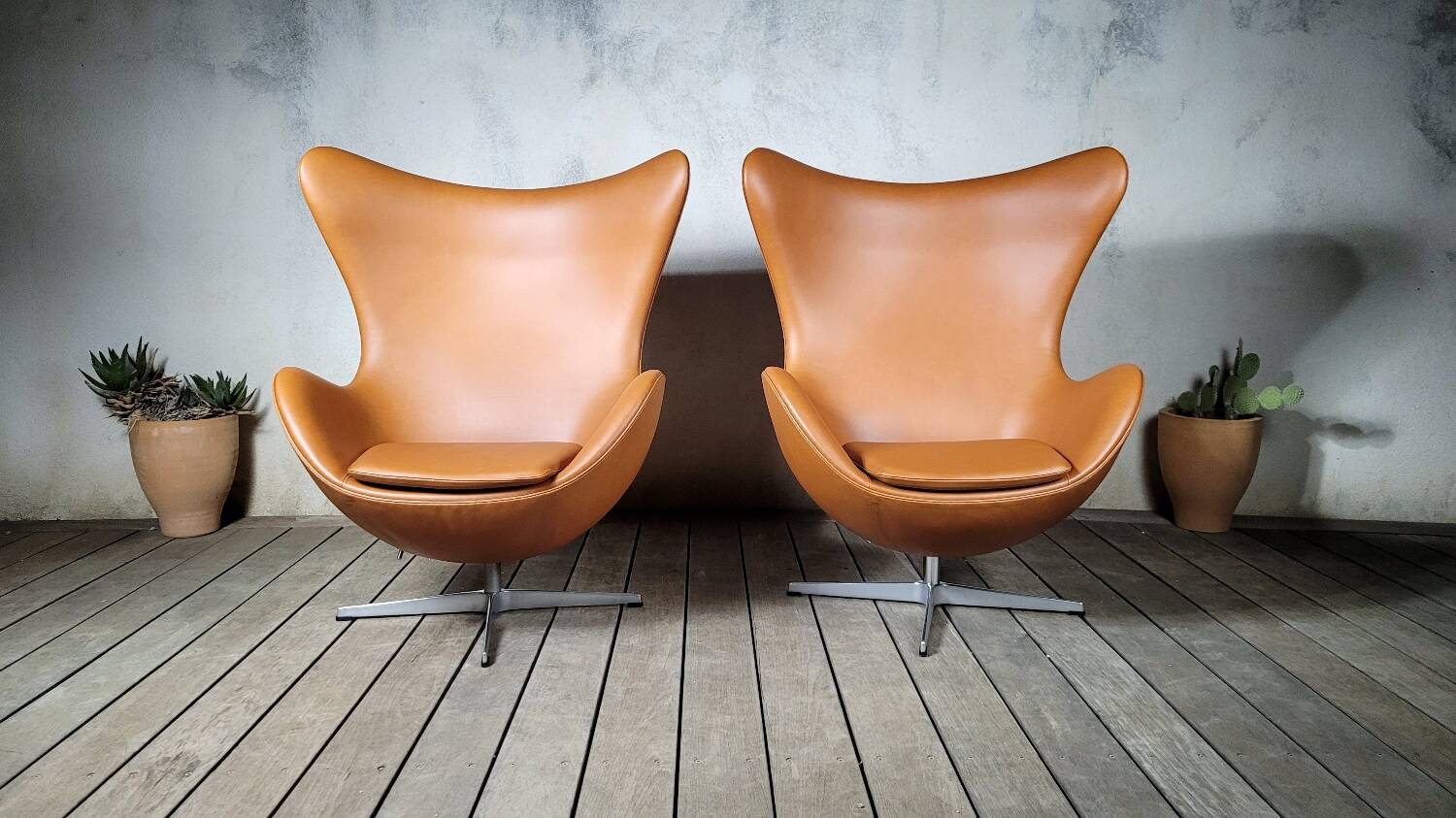 Arne Jacobsen EGG armchair