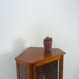 Vitrine d'angle en placage de verre vintage