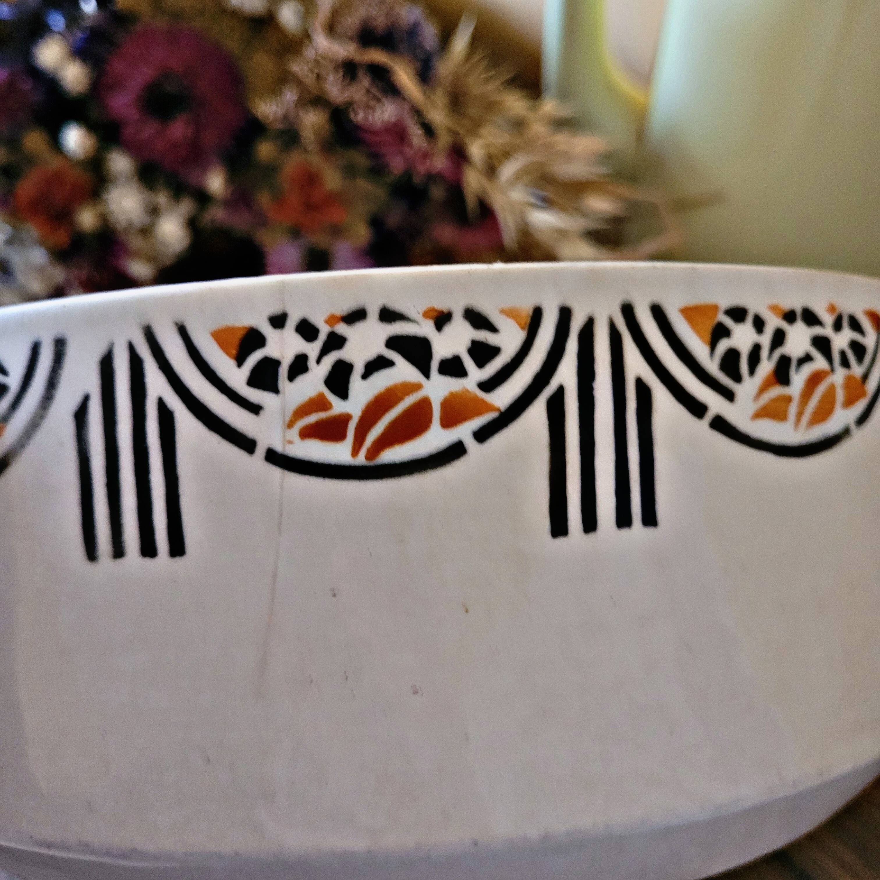 Badonviller Montmartre dish with lid