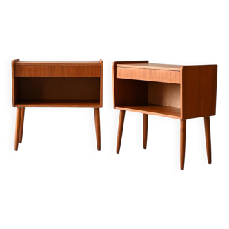 Paire de tables de chevet scandinaves vintage avec tiroir caché