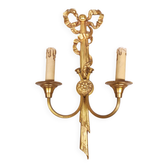 Wall light, Louis XVI style gilt bronze lamp