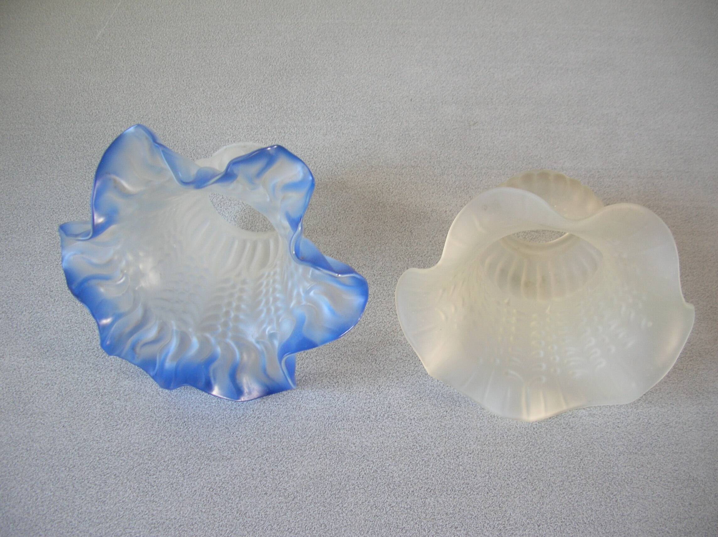 Set of 2 old tulips glass globe lampshades of chandelier lamp fixture