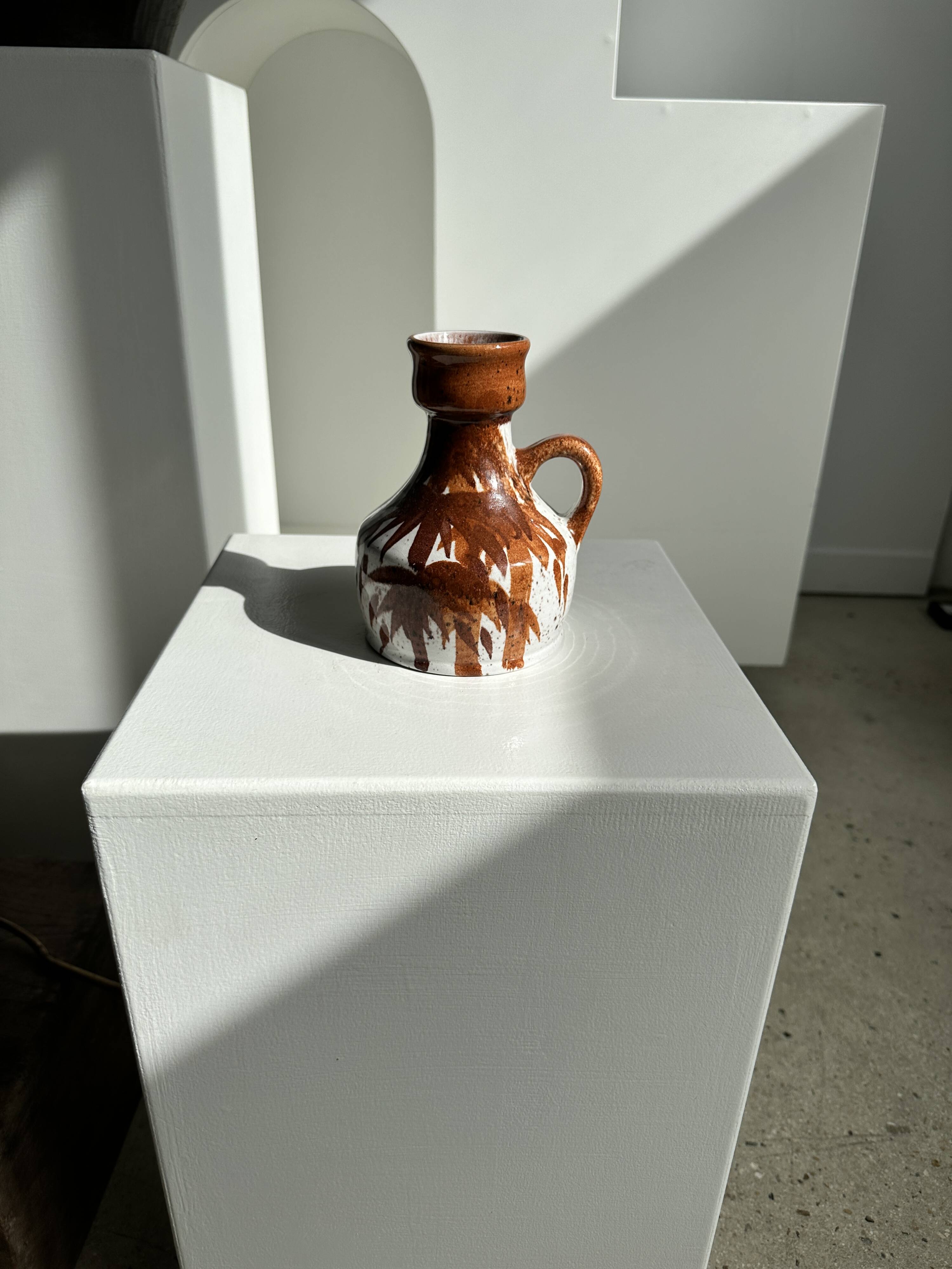 Small white and brown vase or pitcher West Germany H:15cm D:10.5cm