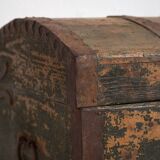 Antique chest with green patina (c.1900)