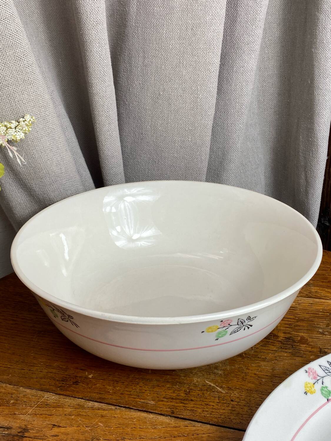 Porcelain salad bowl, Gien