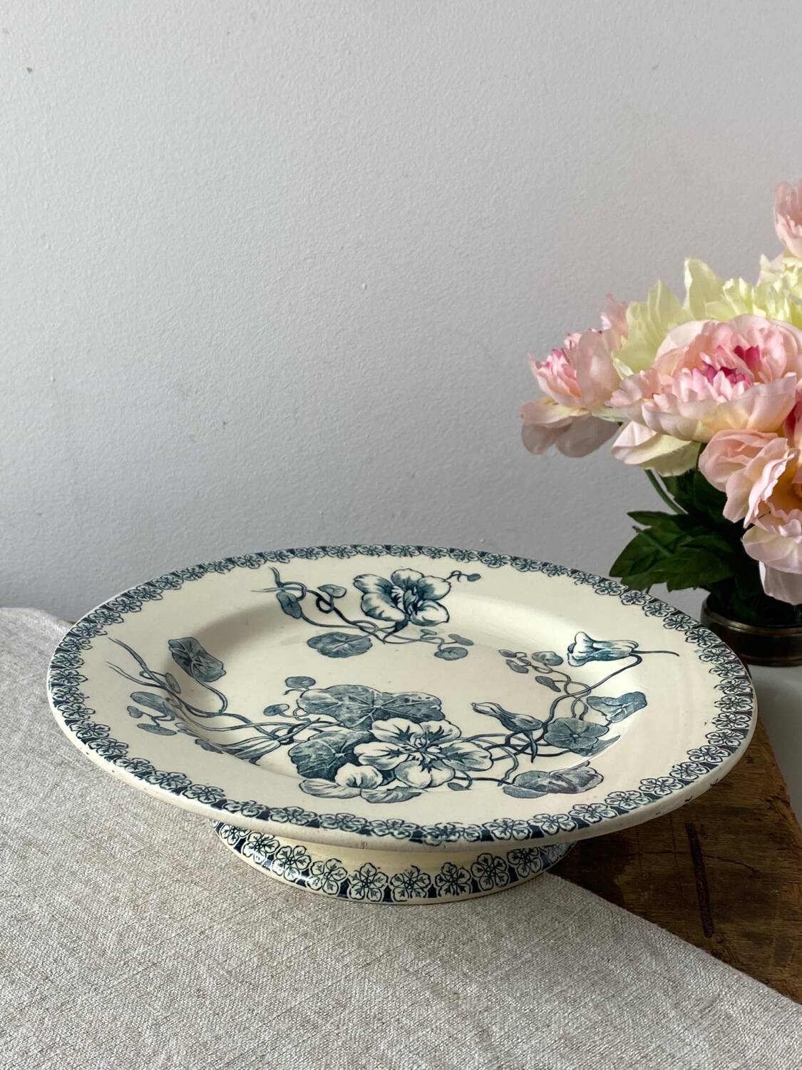 Gien ironstone cake dish