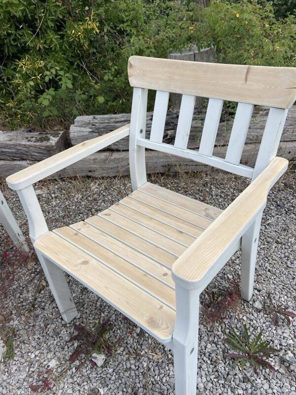 2 fauteuils en bois Ikea relookés