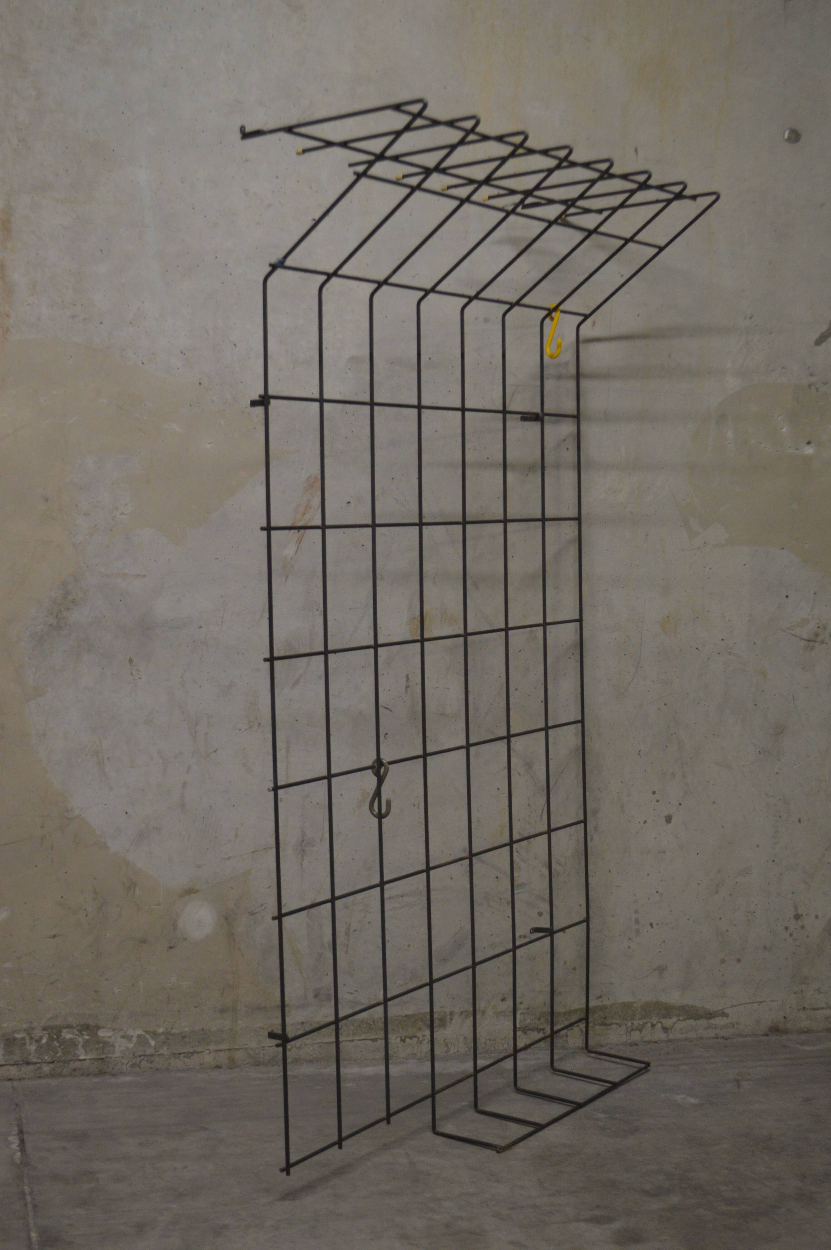 Vintage Scandinavian string coat rack from the 1960s, designed by Karl Fichtel