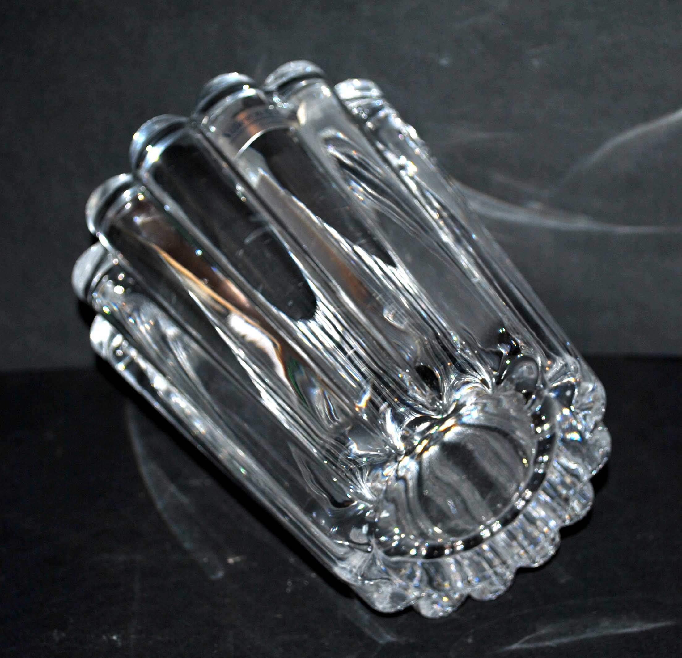 Villeroy & Boch vintage vase in ribbed molded crystal signed