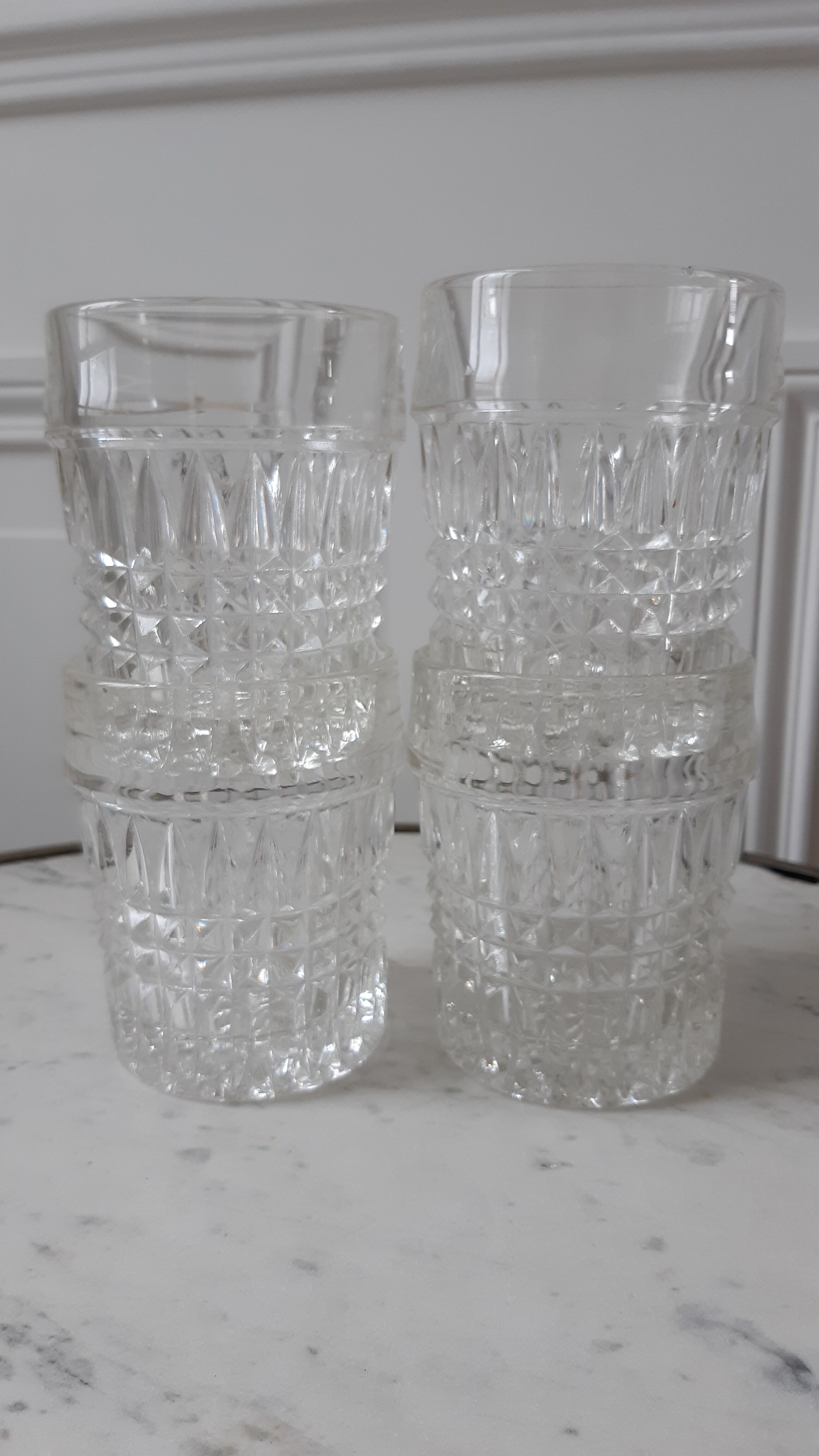 Set of 4 whisky glasses molded glass 70s