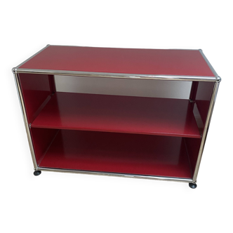 Etagère en metal rouge USM