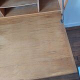 Standing or wall-mounted secretary