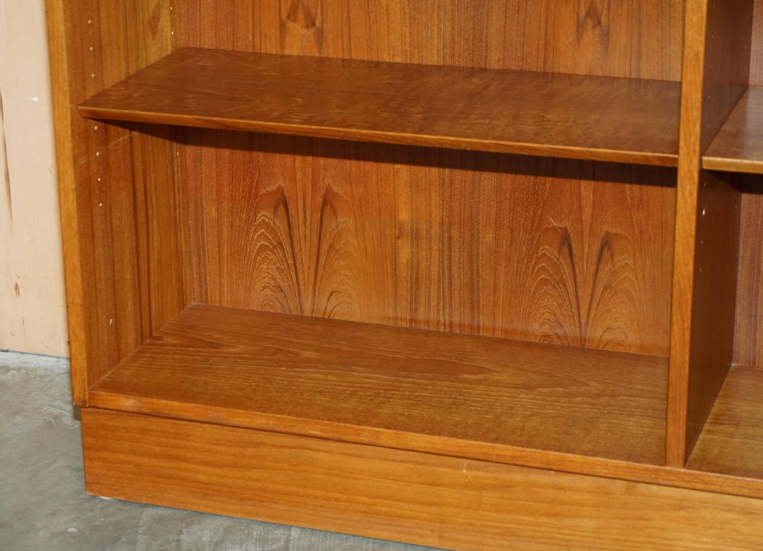 Pair of large open bookshelves Poul Hundevad Mid Century Modern in teak