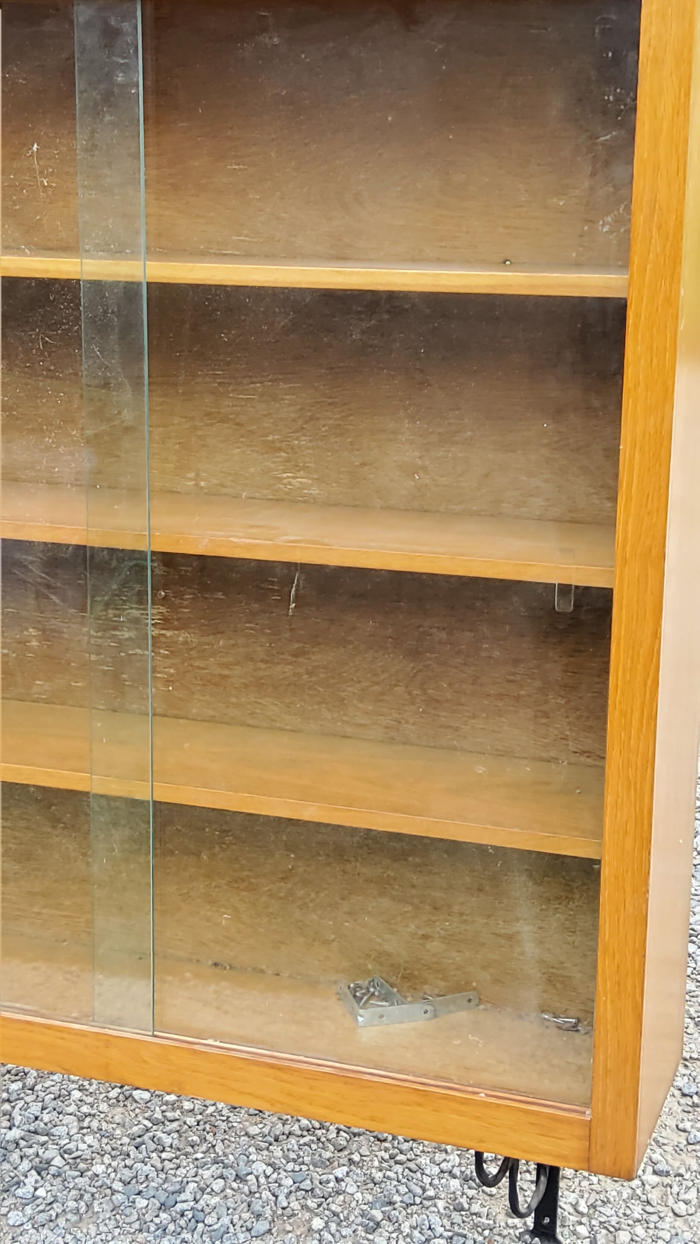 Wall display case from the 50s in solid blond oak