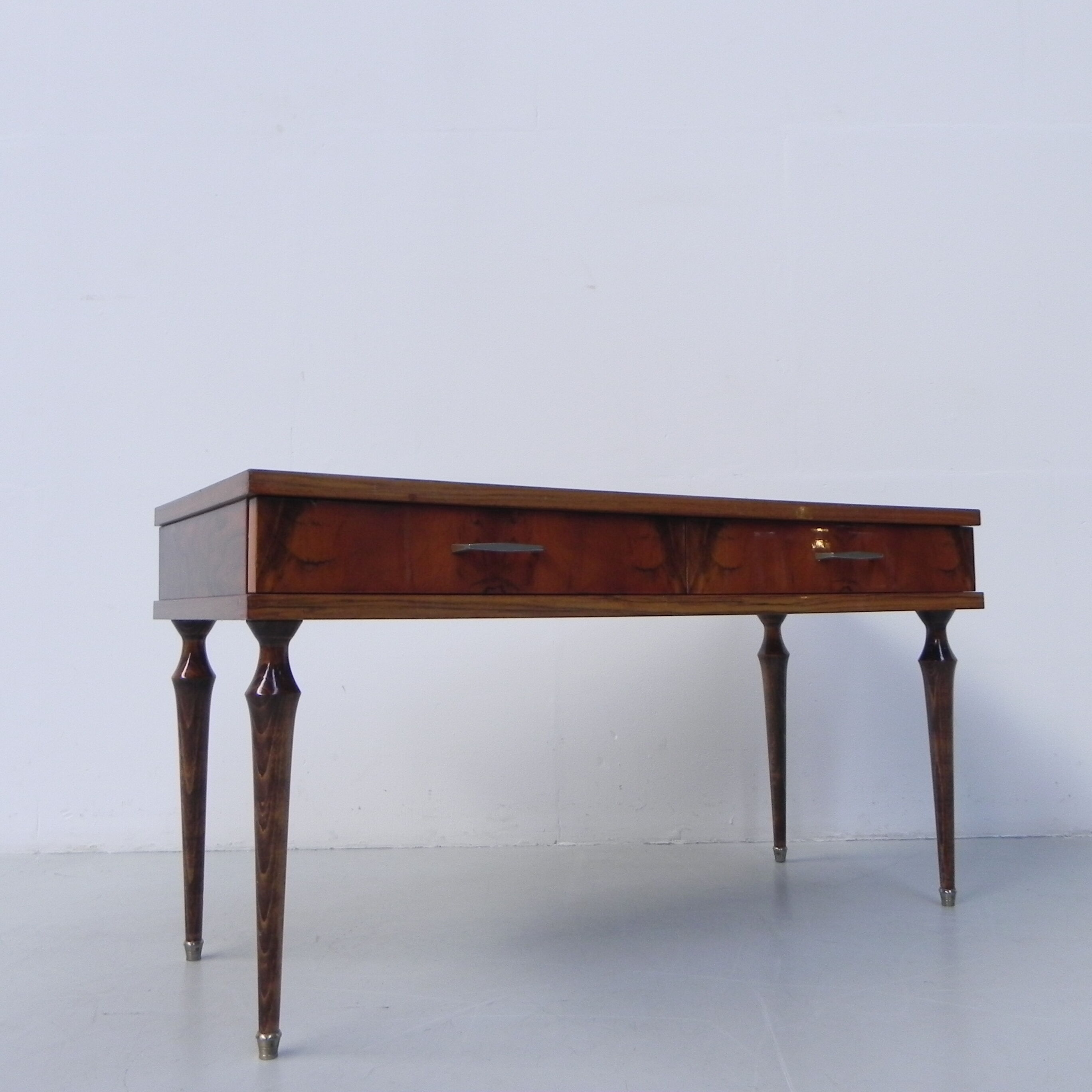 Bureau bas vintage avec 2 tiroirs NF ameublement