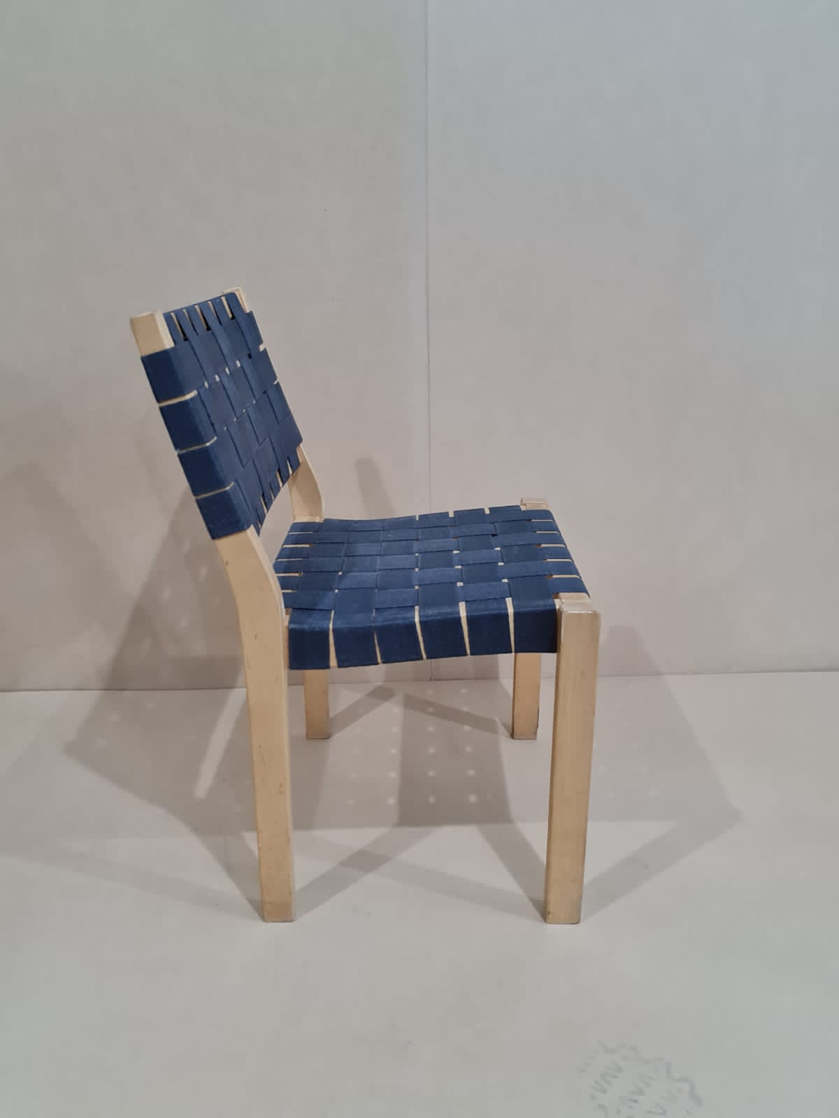 Alvar Aalto dining chair produced by Artek, model 611