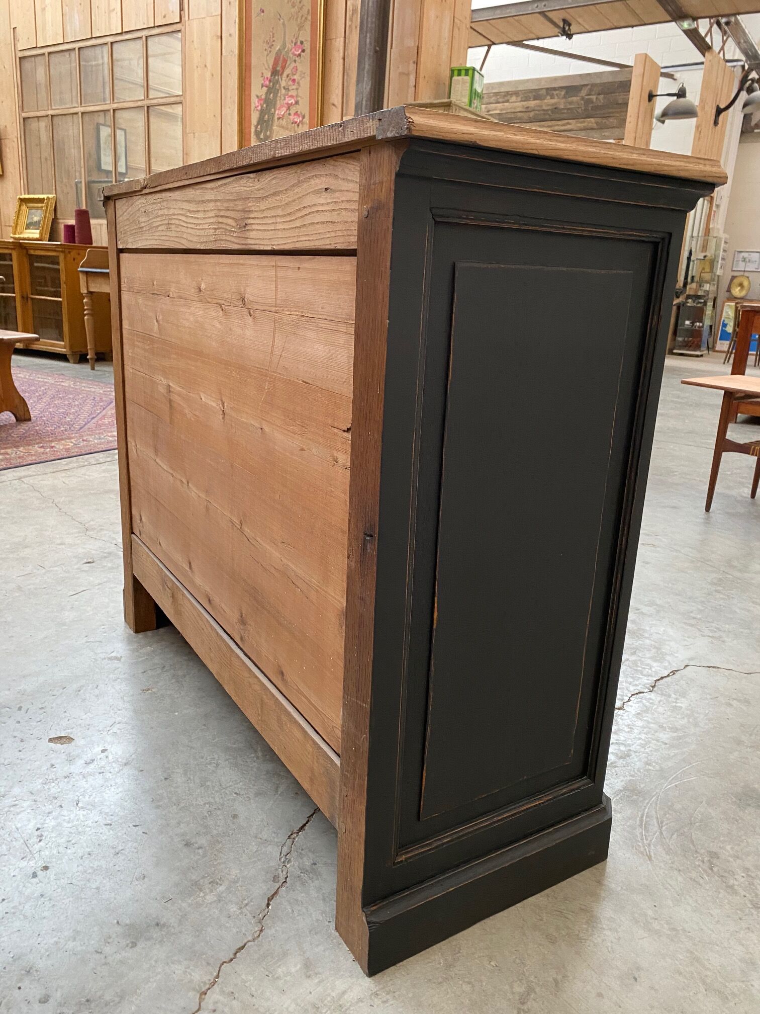 Oak sideboard early twentieth century
