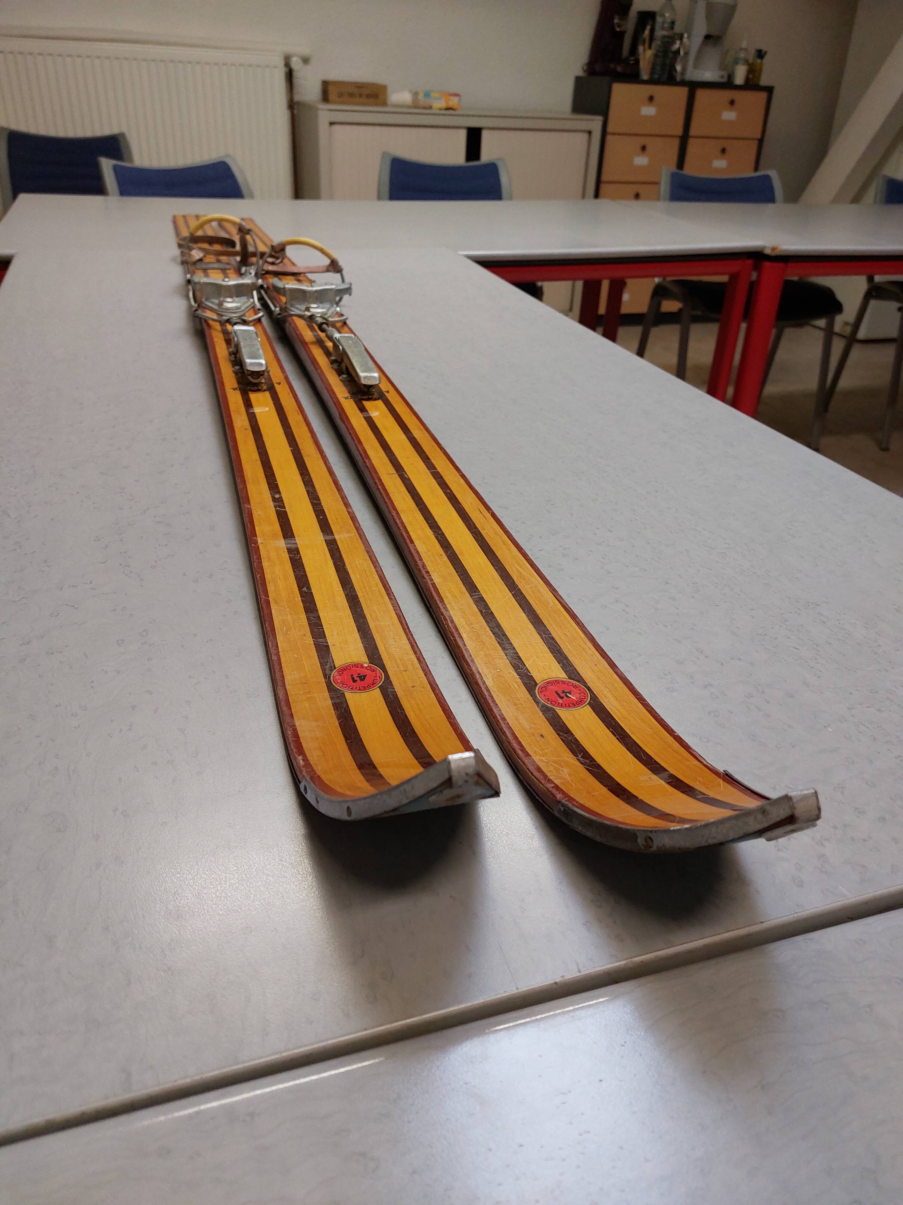 Vintage wooden skis Rossignol Hickory Olympic model 204 cm