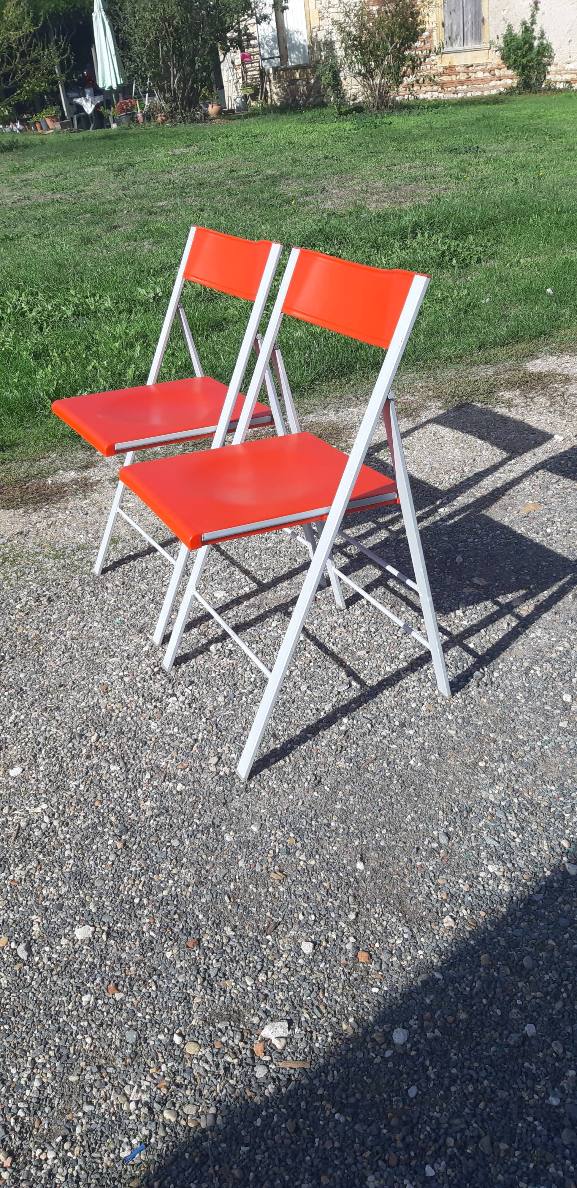 Pair of vintage vhairs by Robby Cantarutti