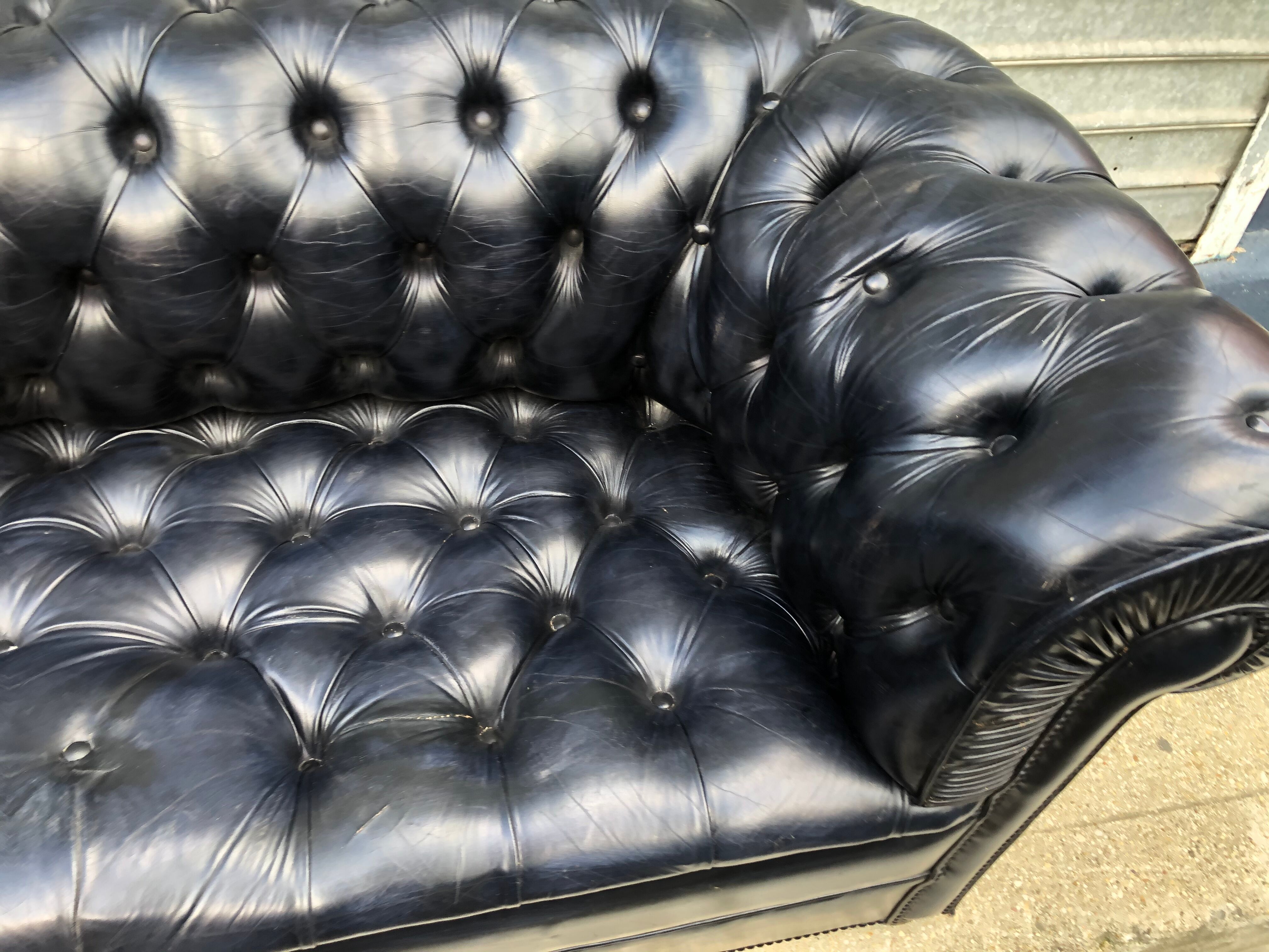 Chesterfield black sofa