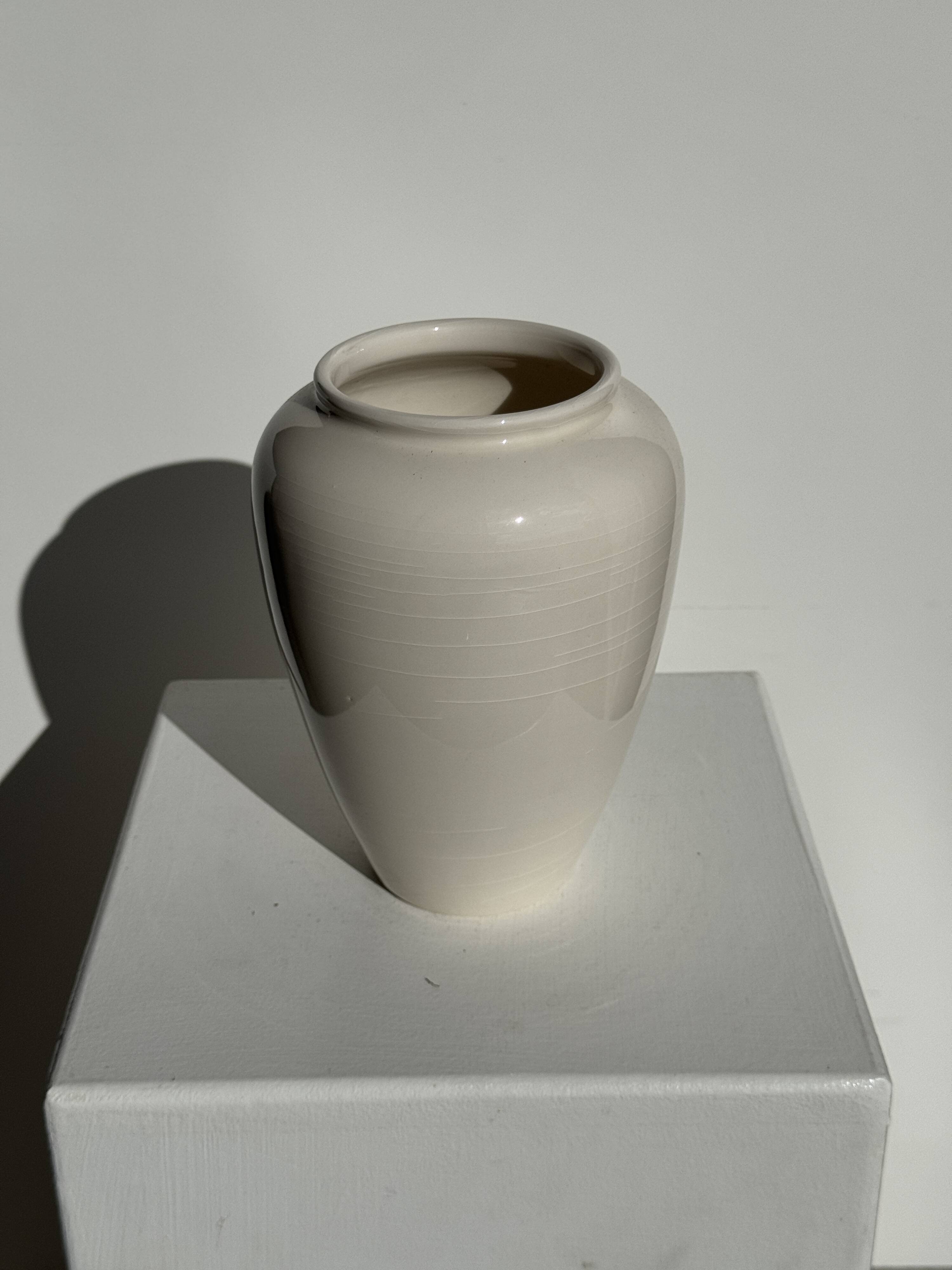 Modern oblong white vase H18.5