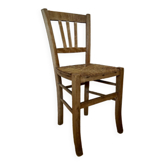 Mulched bistro chair