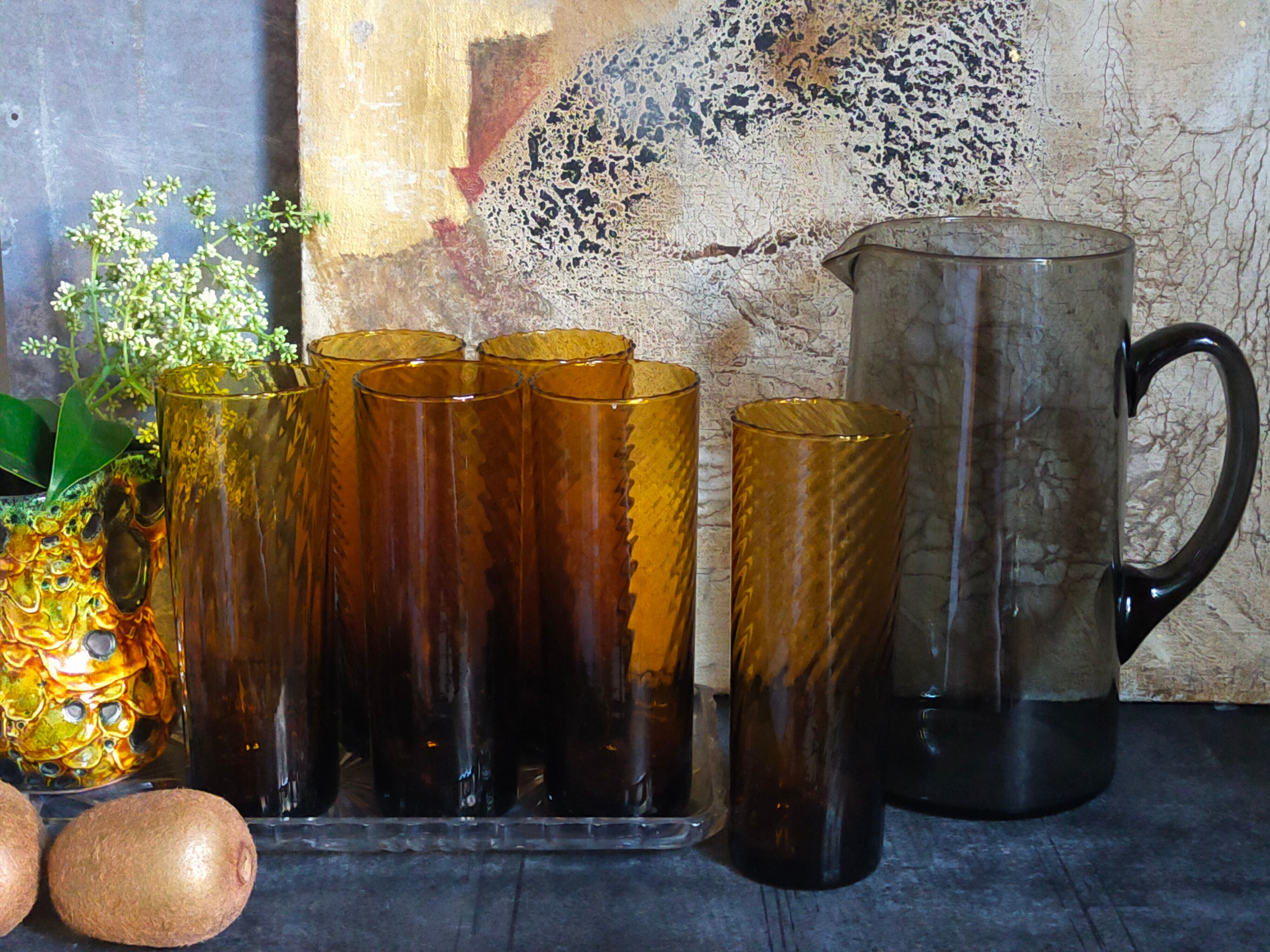 Lot de six verres en verre soufflé