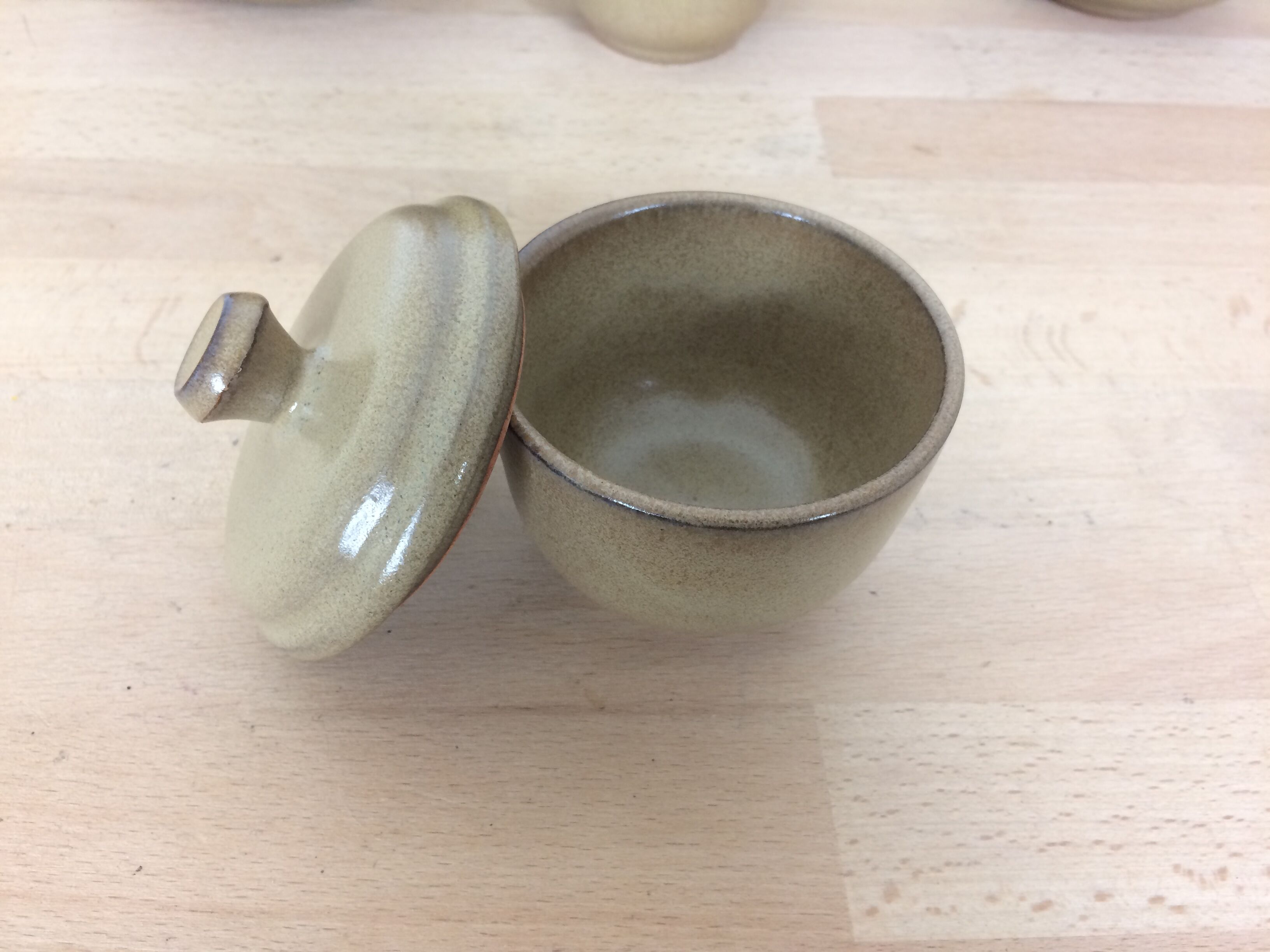 Tea or coffee service in sandstone, 8 people