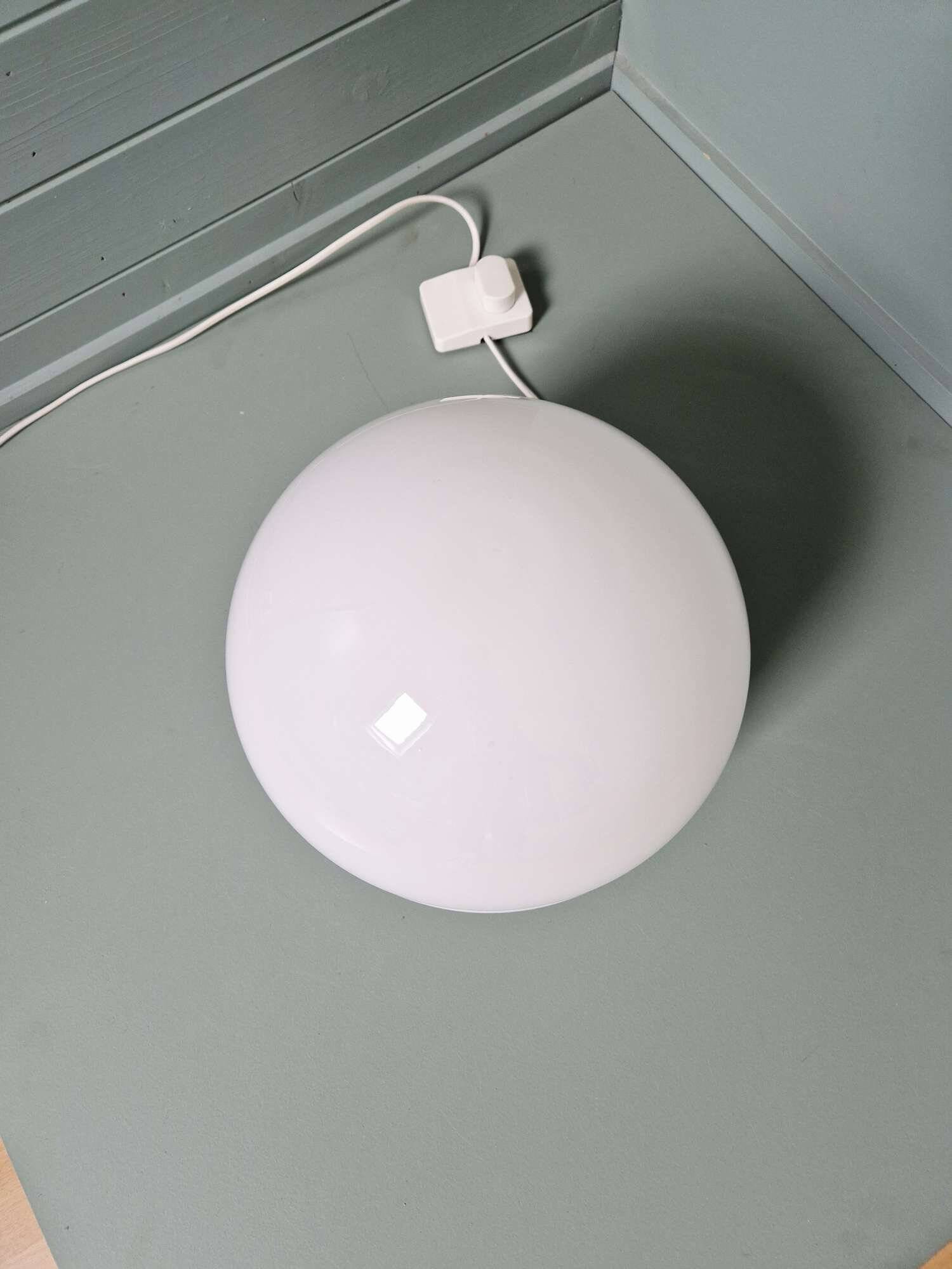 Space Age table lamp in white opaline and chrome metal, 1970