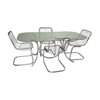 Table et ses quatre chaises chromées