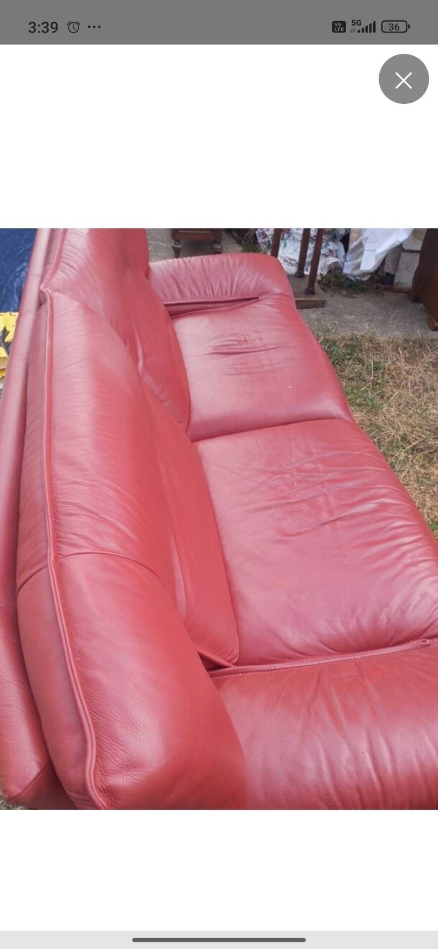 Three-seater sofa from the Italian brand Nicoletti Salotti (1980s).