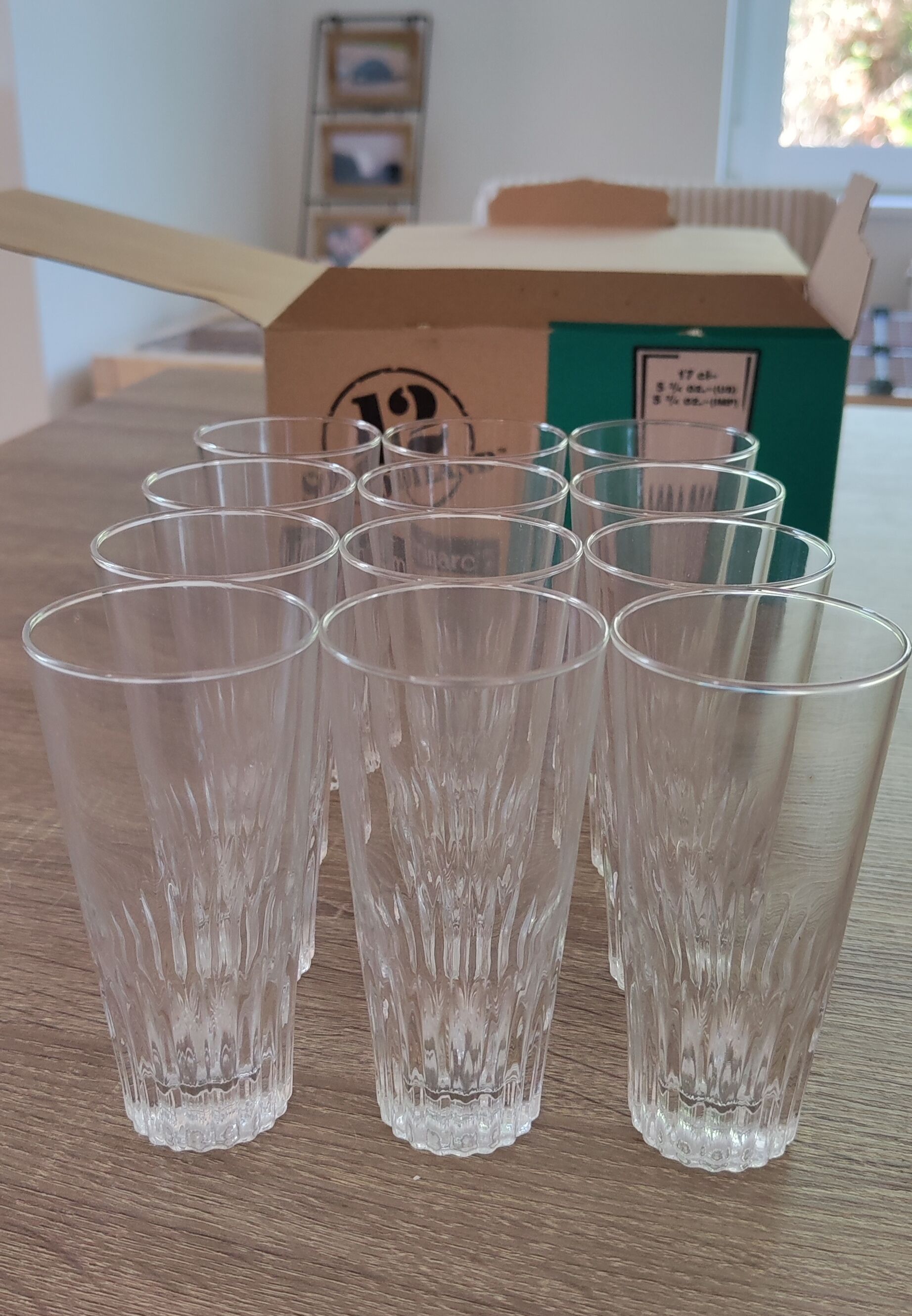 12 verres Scotland d'environ 17 cl