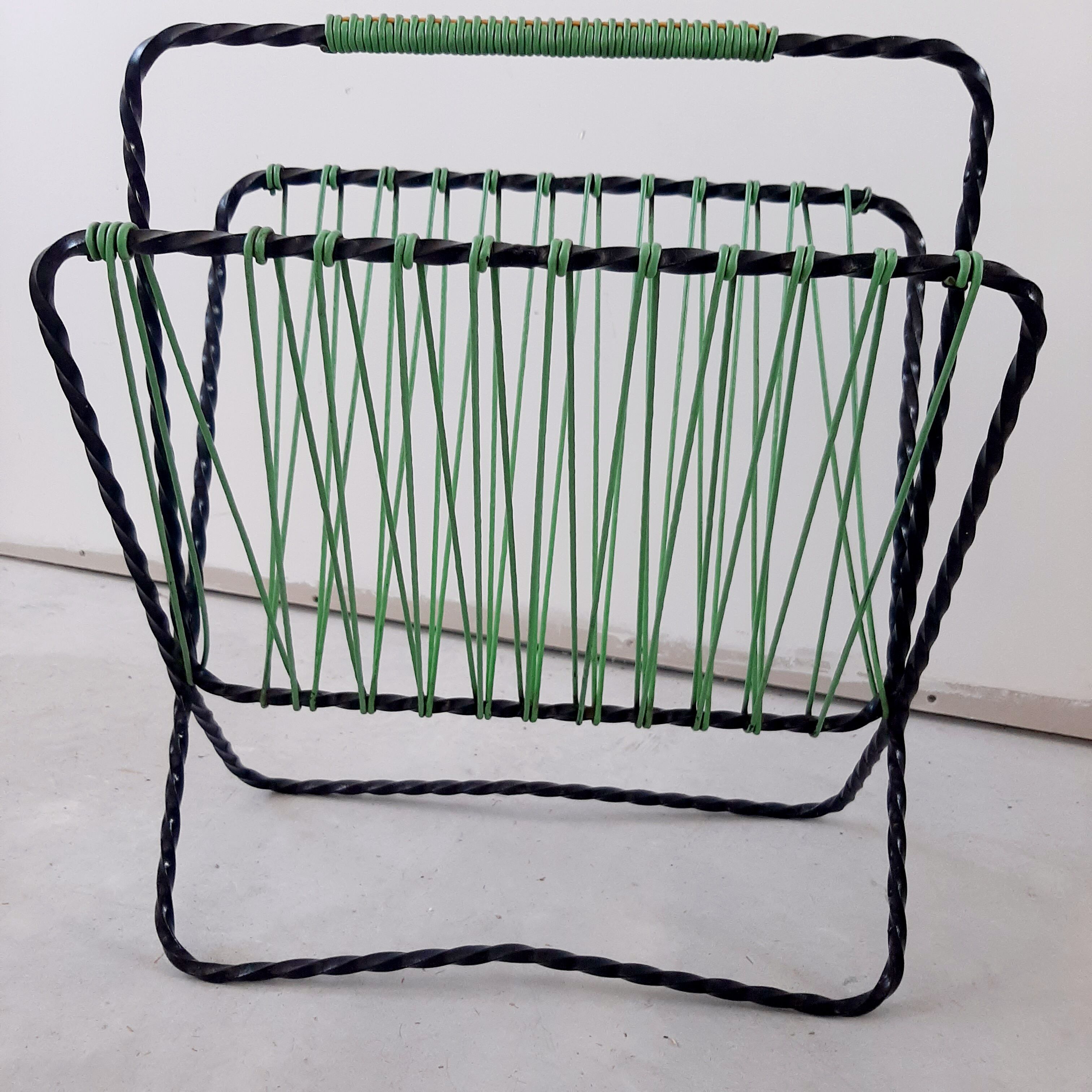 Vintage metal magazine door and green scoubidou