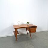 Teak vrijstaand partner bureau met schuine vormen, lades en extra werkblad