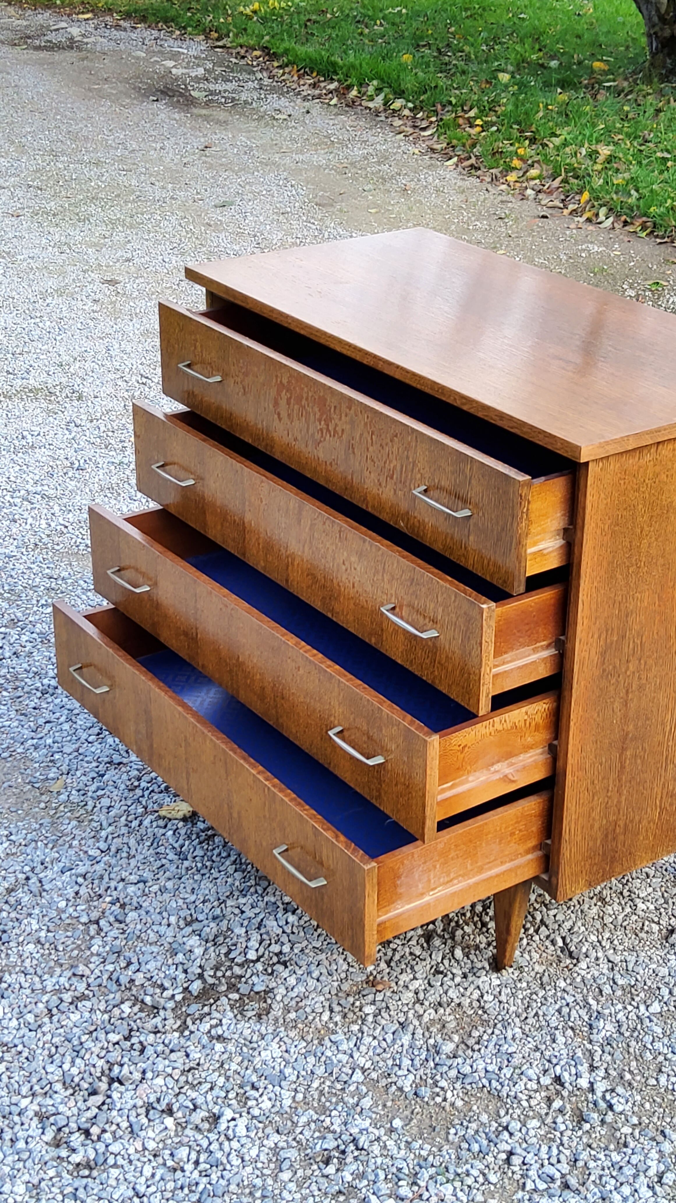 Vintage chest of drawers from the 50s/60s in oak 4 drawers feet bobbin