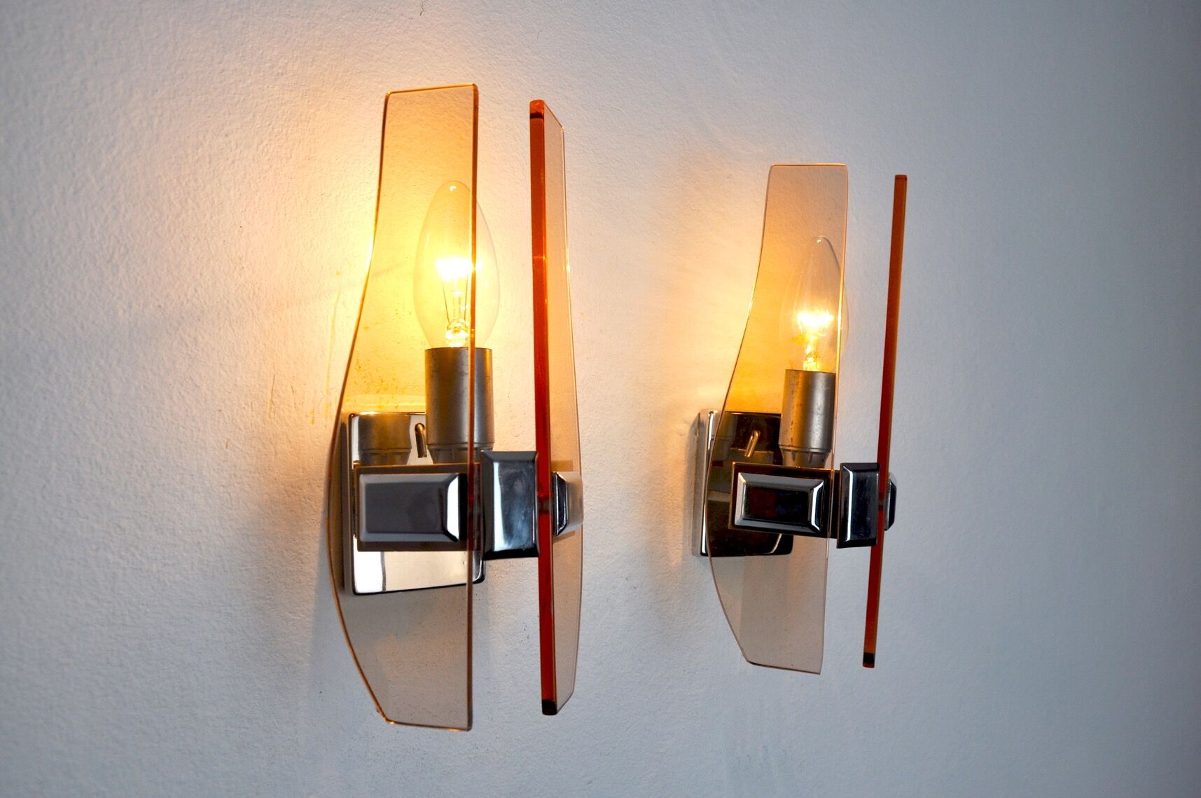 Pair of Veca Rose wall lamps, Murano glass, Italy, 1960