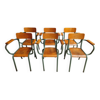 Chaises d’école empilables vert olive no 10