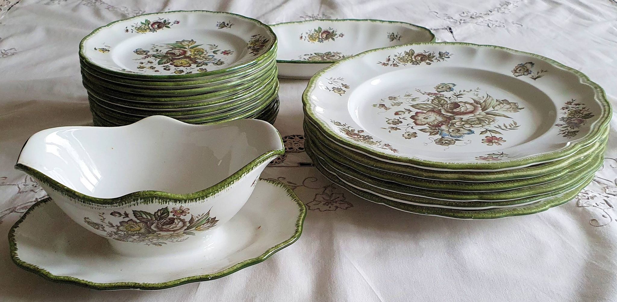 Assiettes et plats Lunéville