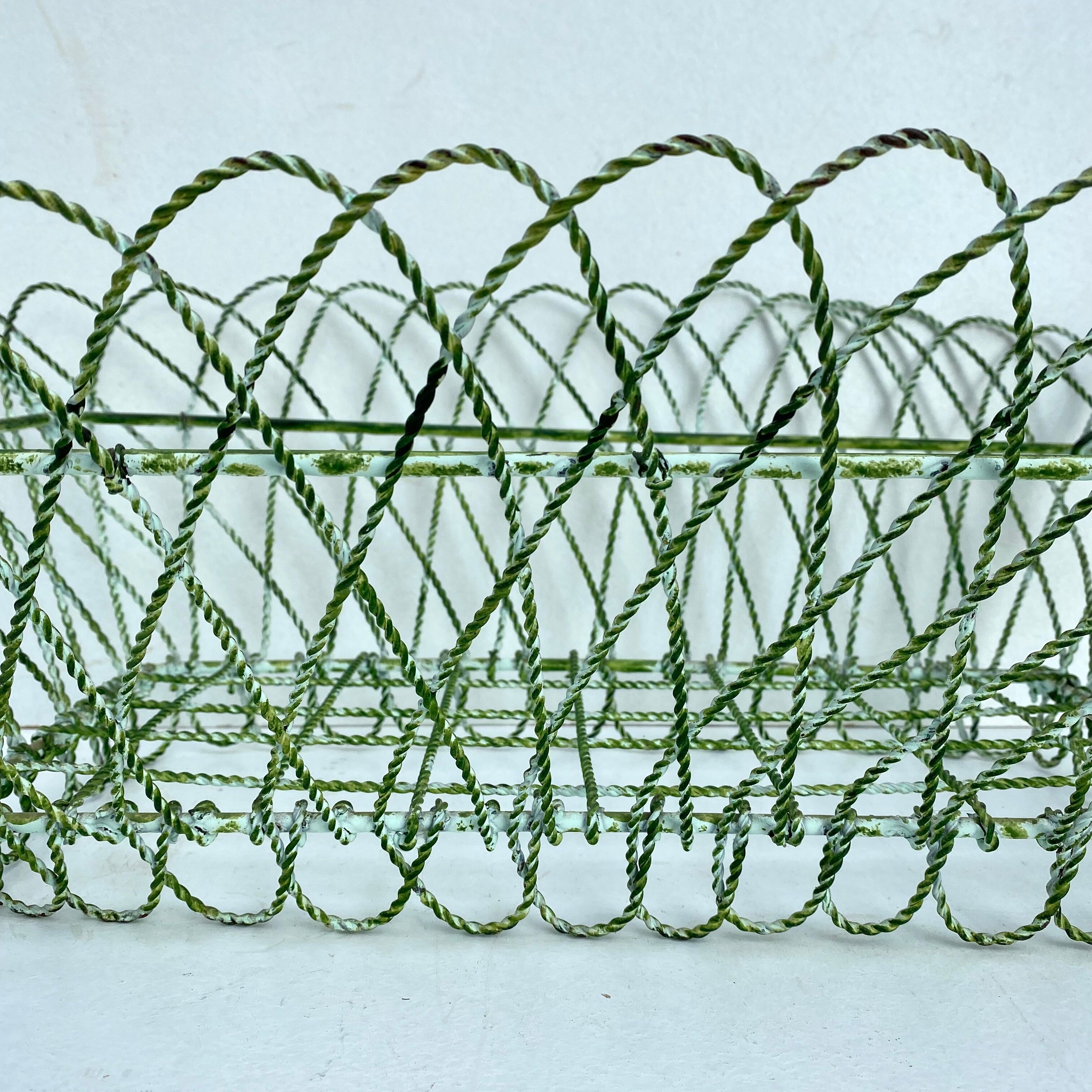 Twisted metal planter